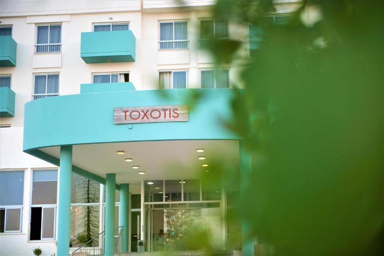 Toxotis Hotel Pernera Bagian luar foto