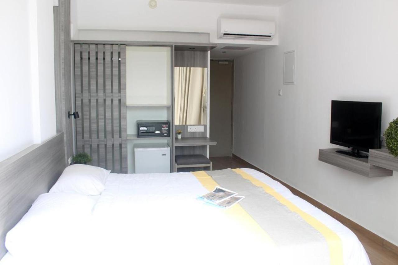 Toxotis Hotel Pernera Bagian luar foto
