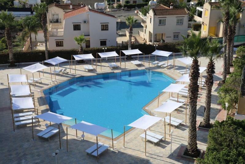 Toxotis Hotel Pernera Bagian luar foto