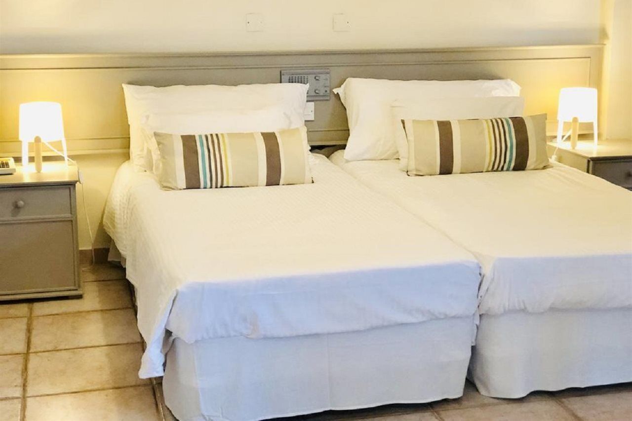 Toxotis Hotel Pernera Bagian luar foto